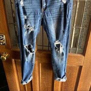 Destroyed ankle skinny